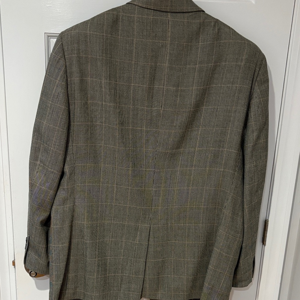 Jos. A. Bank Brown & Gray Windowpane Sport Coat with Subtle Check 48R - Picture 5 of 6